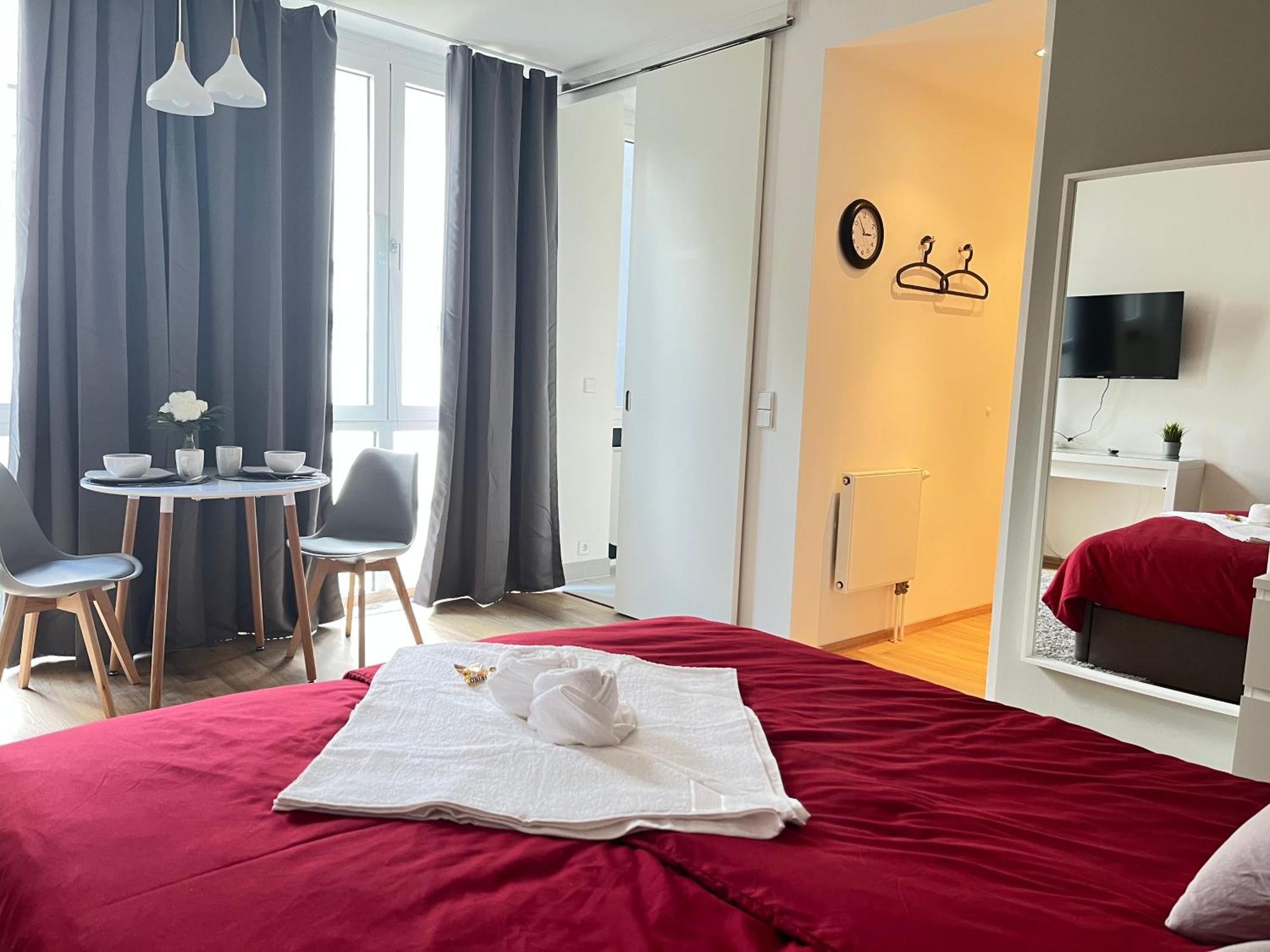 Studio Am Waldschloesschen Mit Kueche Und Netflix Dresden Bagian luar foto